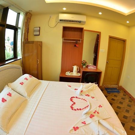 New Golden Forward Hotel Yangon Exterior photo