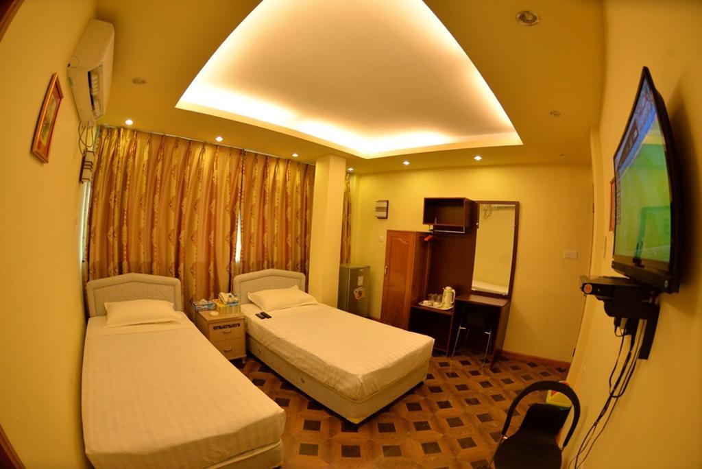 New Golden Forward Hotel Yangon Exterior photo