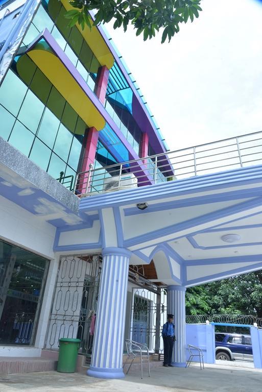 New Golden Forward Hotel Yangon Exterior photo