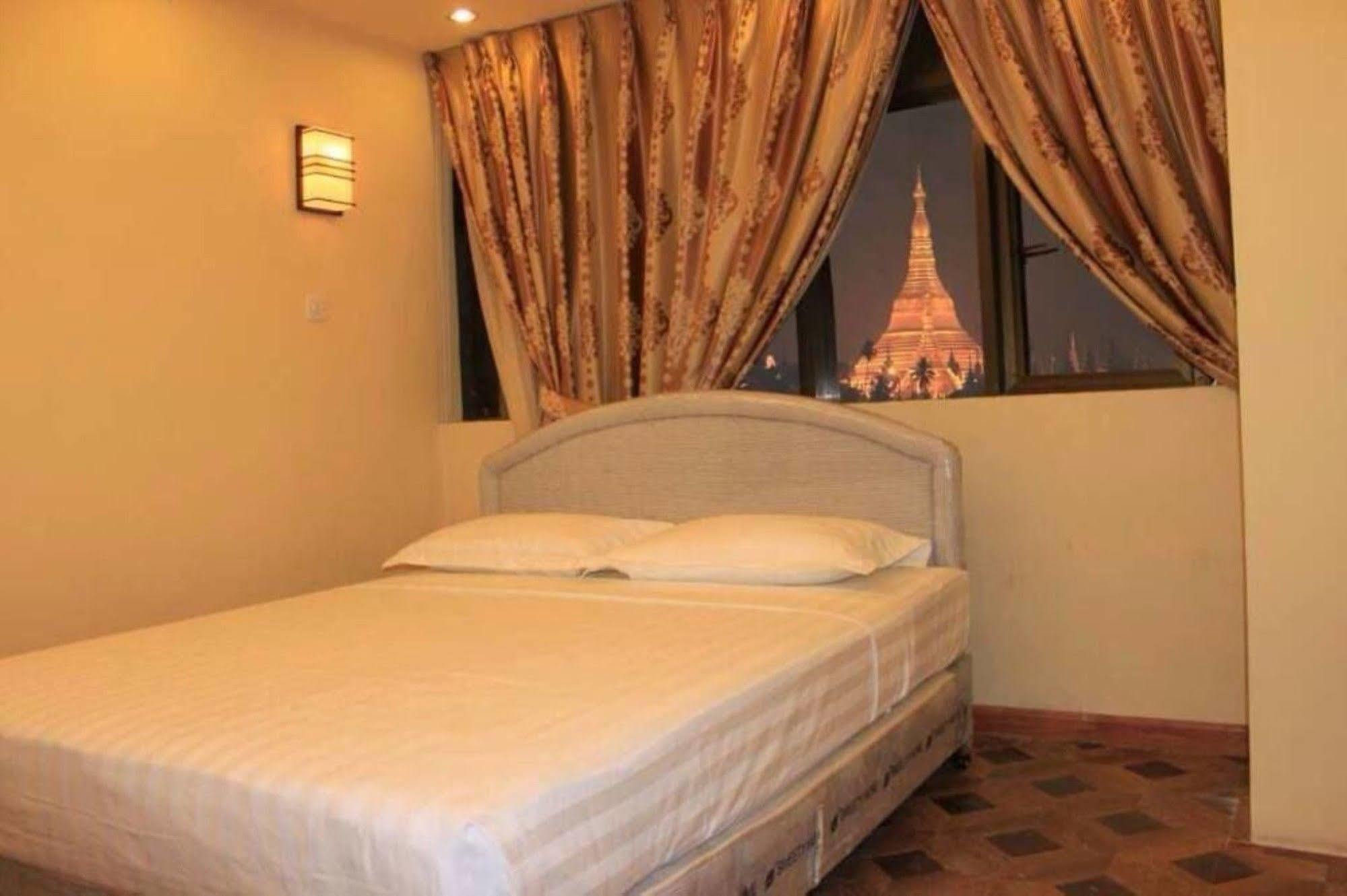 New Golden Forward Hotel Yangon Exterior photo